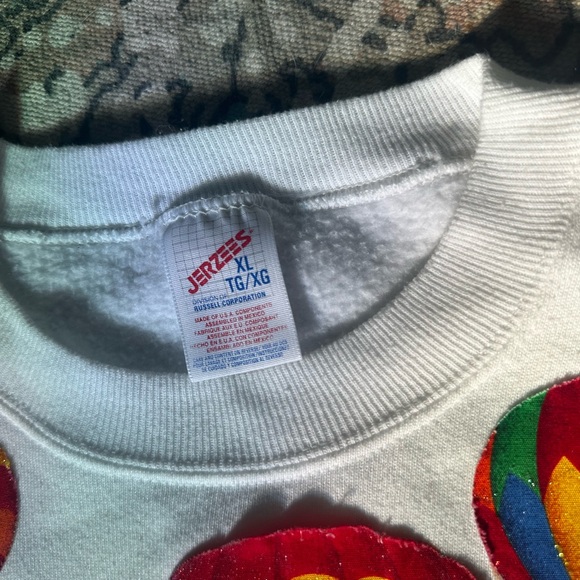 Vintage Sweatshirt - Picture 3 of 7